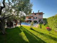 B&B Umago - Holiday Home Korenic - Bed and Breakfast Umago