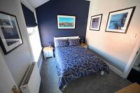Small Double Room with Private Bathroom