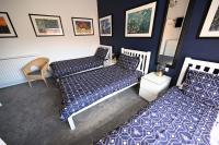 Habitación Triple Confort con ducha