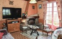 B&B Ploumilliau - Beautiful Home In Ploumilliau With Kitchen - Bed and Breakfast Ploumilliau