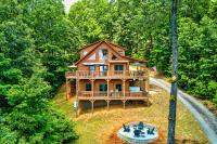 Spacious Murphy Chalet with Hot Tub Mtn Views! - Ferienwohnung