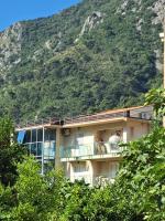 Apartments with sea view in Prcanj - B&B Kotor