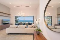 Luxury Villa Near The Sea Meliti Luxury Villa - B&B Kato Daratso