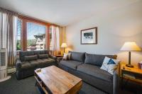 Zephyr Mountain Ski-In Ski-Out Condo - B&B