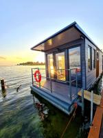 Domki na wodzie Jastarnia - Houseboat - B&B Jastarnia