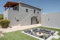 SivasZen Family Villa, Heated Pool, Fitness & Play, By ThinkVilla - Chambres d’hôtes Sívas