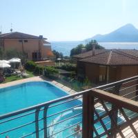 Apartamento con vistas a la piscina