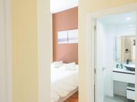 La Biblioteca Gijón - B&B Gijón