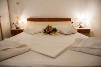 Apartamento de 1 dormitorio con vistas al jardín