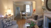Luxury living outside the city walls - sleeps six! - Chambres d’hôtes