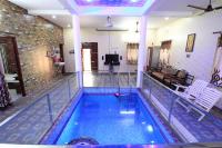 B&B Marakkanam - Orange Orchid 6BHK Private Pool Villa - Bed and Breakfast Marakkanam