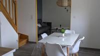 Appartement A neuf style scandinave - B&B Valliquerville