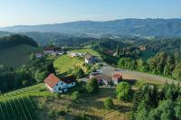 Trautenburg Stub`n - Bed and Breakfast Leutschach