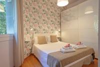 Alcam Paseo San Juan - Bed and Breakfast Barcelona