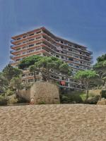 Spacious seafront apartment - Ferienwohnung