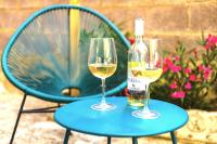 Hostly - The Urban Garden House - 3 Bedrooms, Garden, Great Location! - Bed and Breakfast Pisa