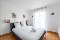 Apartment with Shower