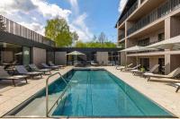 Ferienwohnung mit 1 Schlafzimmer direkt am Pool