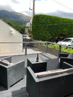 4-6 Guests in centre location with stunning views - B&B