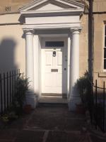 City Centre - Rivers Street, quiet 2 bed ground floor Georgian garden Apartment - Ferienwohnung