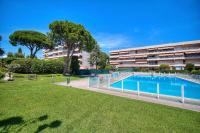 Attique Antibois - Piscine - Vue Mer - Parking - Wifi - B&B