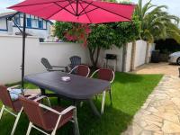 B&B Hendaye - APPARTEMENT LES HIRONDELLES 2KM PLAGE-WiFI-JARDIN-PARKING-DRAPS ET SERVIETTES - Bed and Breakfast Hendaye