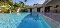 Flor de Coco, Villa neuve, 5 chambres, 5 salles de bains et grande piscine à 250 mètres de la plage - Ferienwohnung Las Terrenas