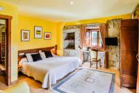 Camera Superior Matrimoniale/Doppia con Letti Singoli con Vista Montagna