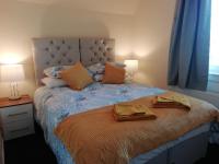 B&B Leslie - Carvetii - Walter House - First floor flat sleeps 6 - Bed and Breakfast Leslie