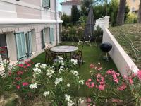 Cannes 2 pieces de 49 m2 ,piscine. Jardin privatif - Chambres d’hôtes Cannes