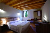 Camera Standard Matrimoniale/Doppia con Letti Singoli