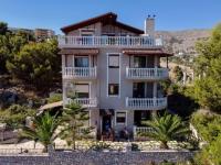 Igli K. Apartments - B&B