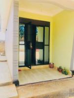 Convenient, beautiful one bedroom apartment. - B&B Jinja