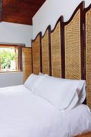 Tweepersoonskamer met 1 of 2 Bedden en Eigen Badkamer - Buganvilla