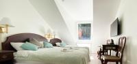 Dreibettzimmer mit eigenem Bad