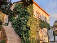 Apartment Fragonard with heated pool and large private terrace - B&B Châteauneuf-Villevieille