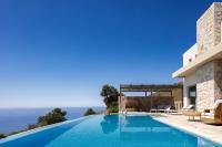 Melampes Villa, Seaview Escape, Heated Pool & Spa, By ThinkVilla - Ferienwohnung Mélambes
