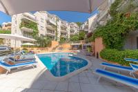 Three-Bedroom Apartment with Sea View