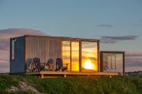 Cool cabins Sandhornøy