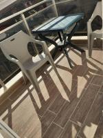 Studio mit Balkon