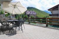 STUPENDO 3 CAMERE, PISCINA, BOX, VICINISSIMO PISTE - Bed and Breakfast