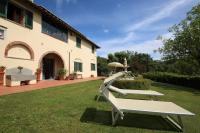 Loretta - Private holiday apartment with shared pool - B&B