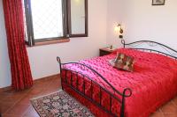 One-Bedroom Apartment with Balcony