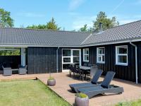 B&B Hadsund - 10 person holiday home in Hadsund - Bed and Breakfast Hadsund