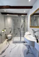 Double Room with Private External Bathroom