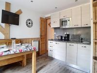 Studio rénové proche pistes avec balcon, 4 personnes - FR-1-344-909 - Bed and Breakfast Les Ménuires