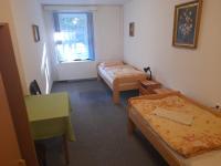 Chambre Lits Jumeaux pour Personnes à Mobilité Réduite