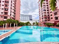PENTHOUSE VACATION HOME MARINA COURT 5 BEDROOMS KOTA KINABALU 15pax - Ferienwohnung