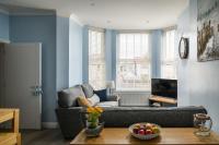 Midshore Boutique Holiday Apartment - Chambres d’hôtes Llandudno