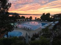 Quiet apartment with big terrace in Santa Marina with parking - Chambres d'hôtes Sozopol